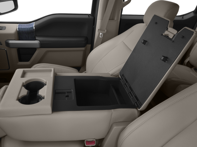 2017 Ford Super Duty F-350 DRW Pickup Lariat