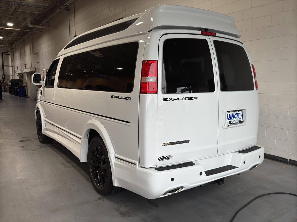 2025 Chevrolet Express Cargo 2500 WT