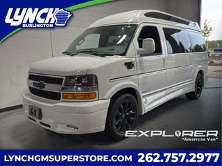 2025 Chevrolet Express Cargo WT