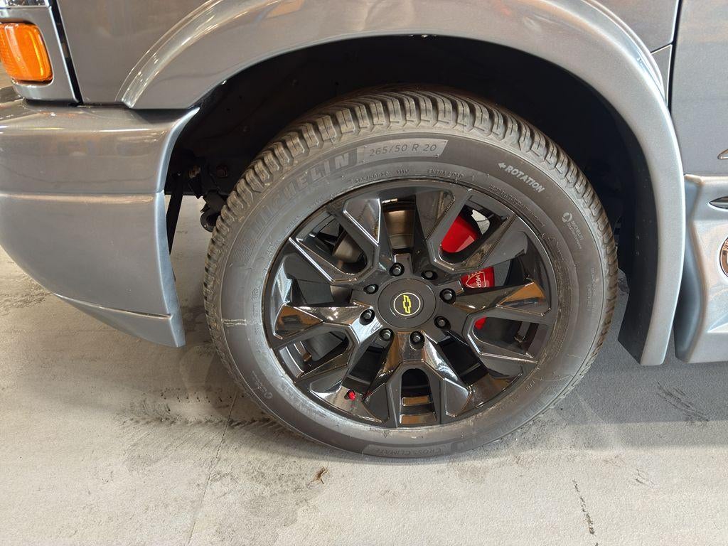 2025 Chevrolet Express Cargo 2500 WT