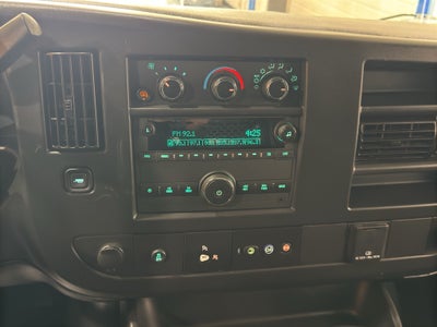 2024 Chevrolet Express Cargo 2500 WT