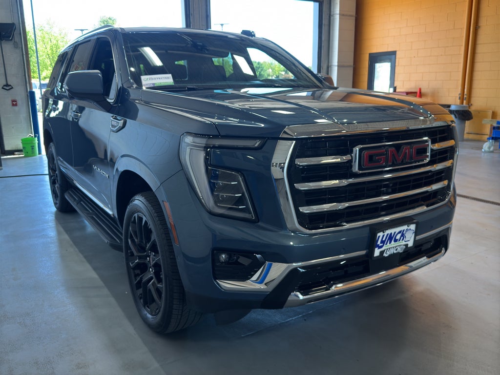 2025 GMC Yukon Elevation