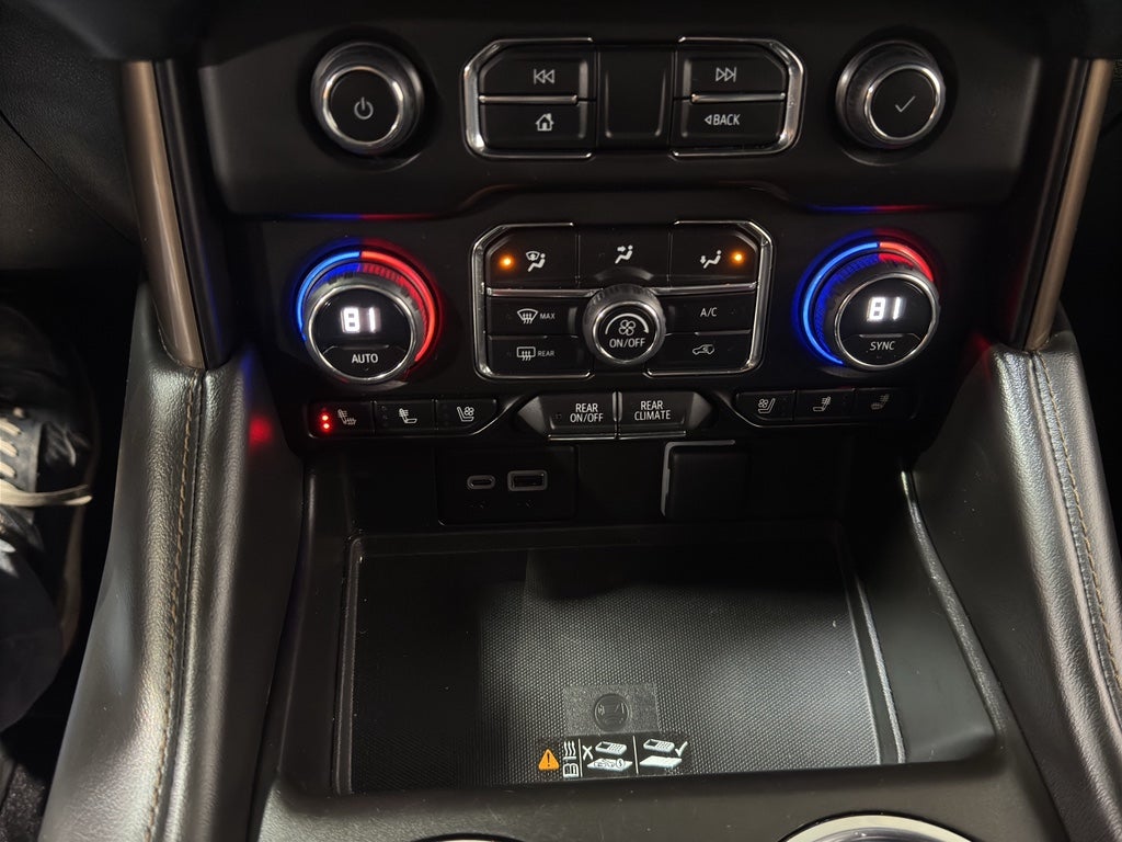 2023 Chevrolet Suburban High Country