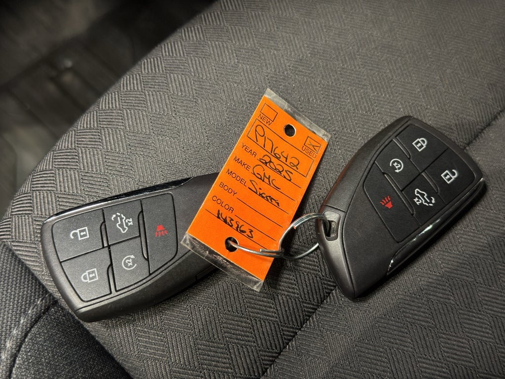 2025 GMC Sierra 1500 Elevation