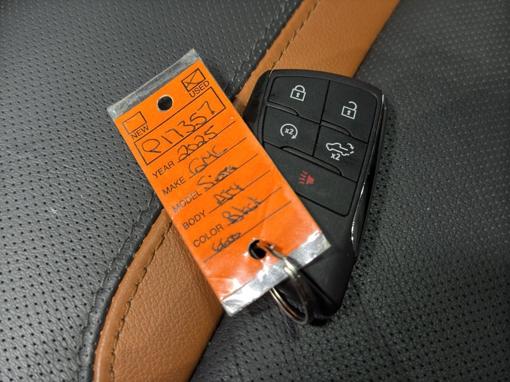 2025 GMC Sierra 1500 AT4