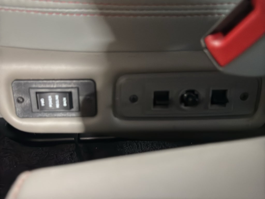 2023 GMC Savana Cargo 2500 Work Van