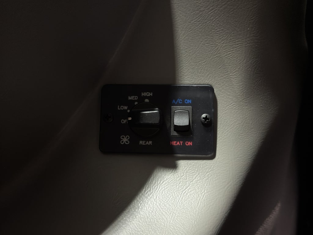 2025 GMC Savana Cargo 2500 Work Van