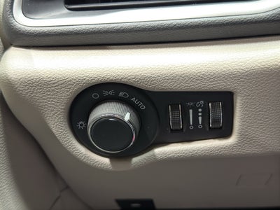 2024 Chrysler Voyager LX