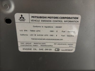 2024 Mitsubishi Outlander SE