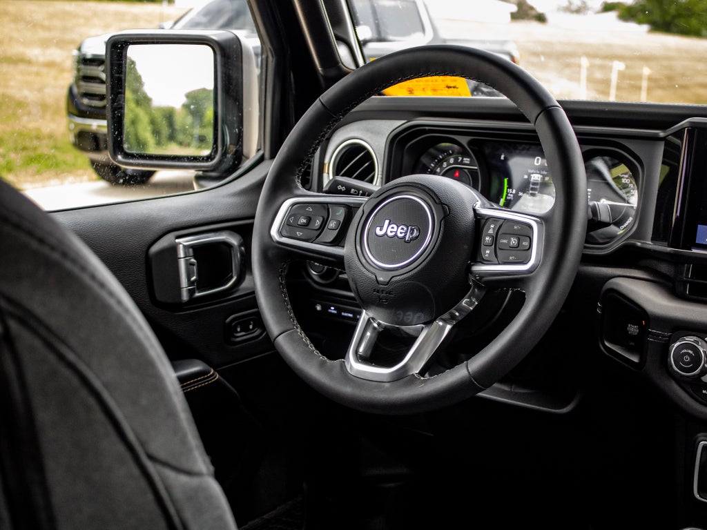 2025 Jeep Wrangler 4xe Sahara