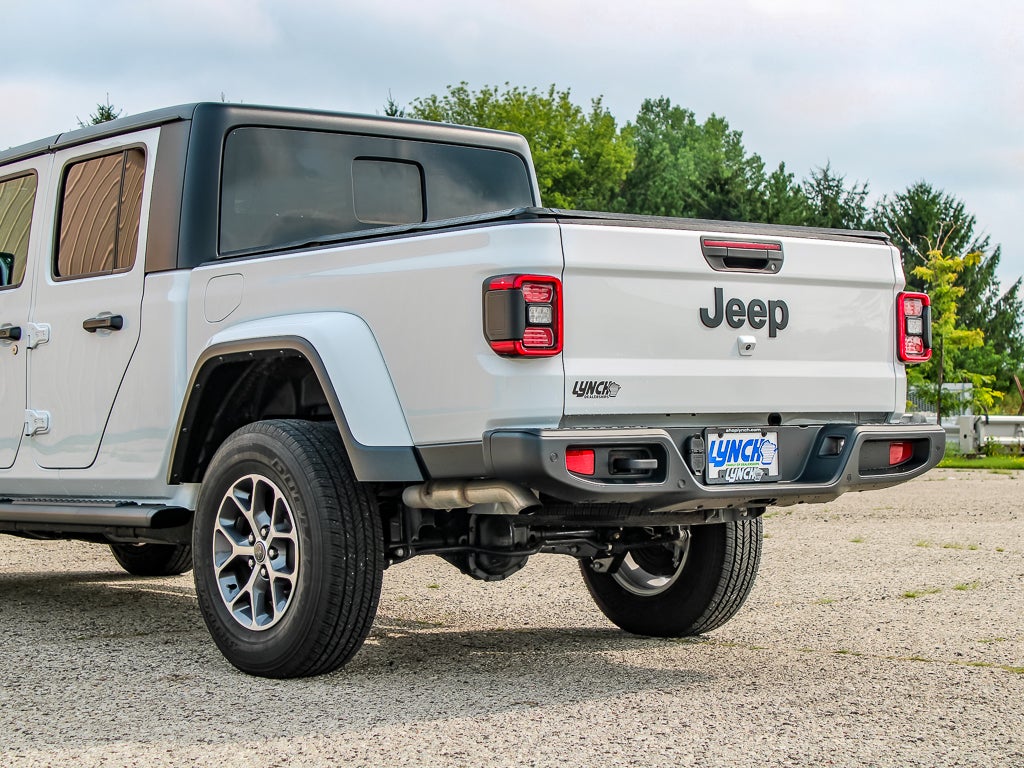 2024 Jeep Gladiator Sport S