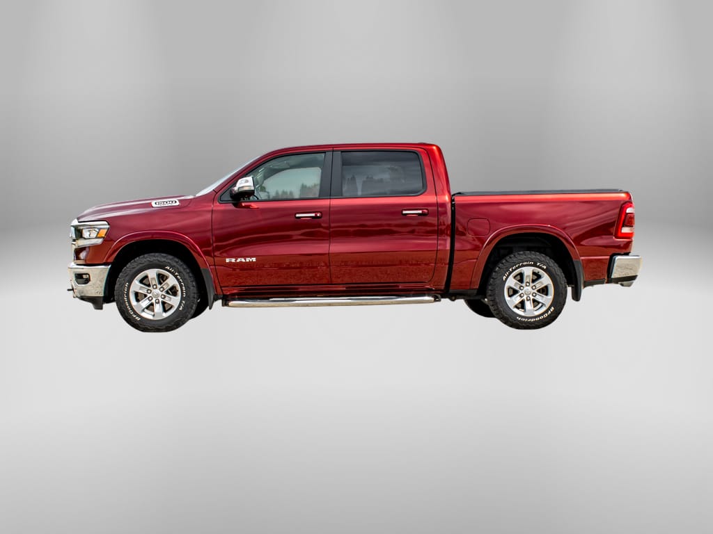 2019 RAM 1500 Laramie Crew Cab 4x4 5'7" Box