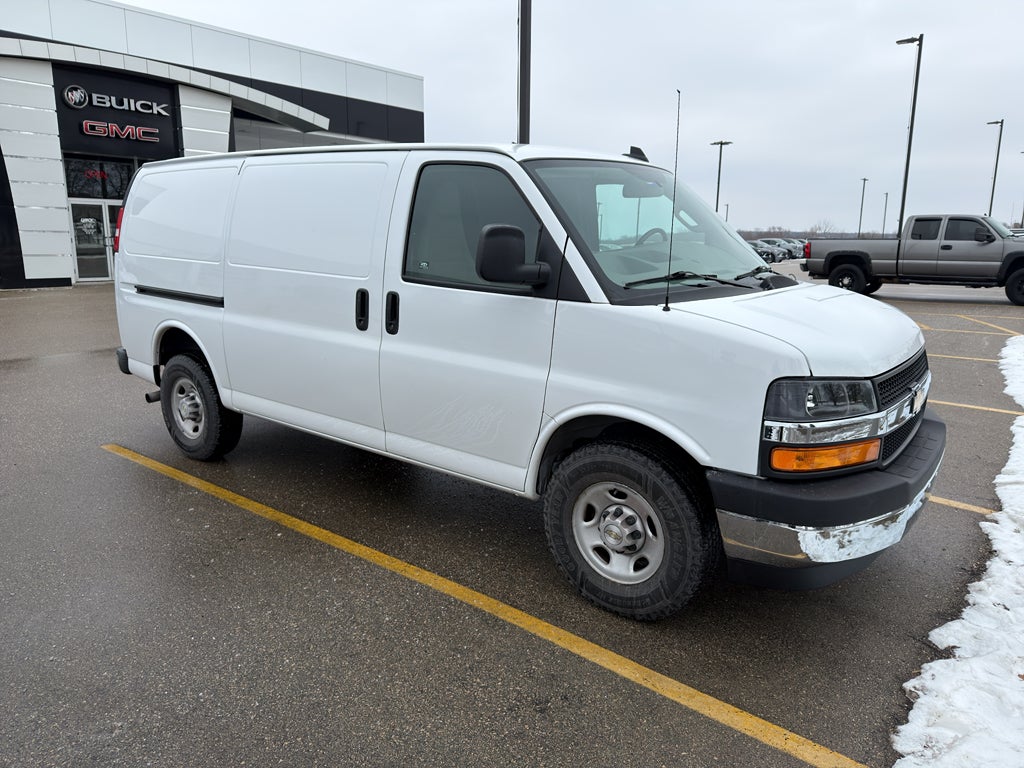 2022 Chevrolet Express Cargo 2500 WT