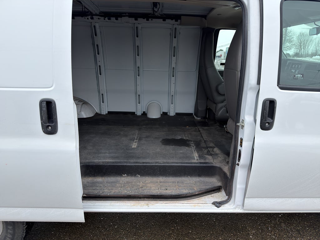 2022 Chevrolet Express Cargo 2500 WT