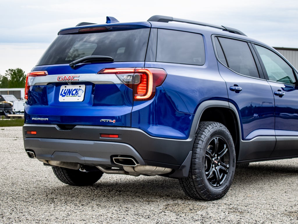 2023 GMC Acadia AT4