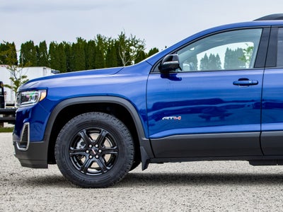 2023 GMC Acadia AT4