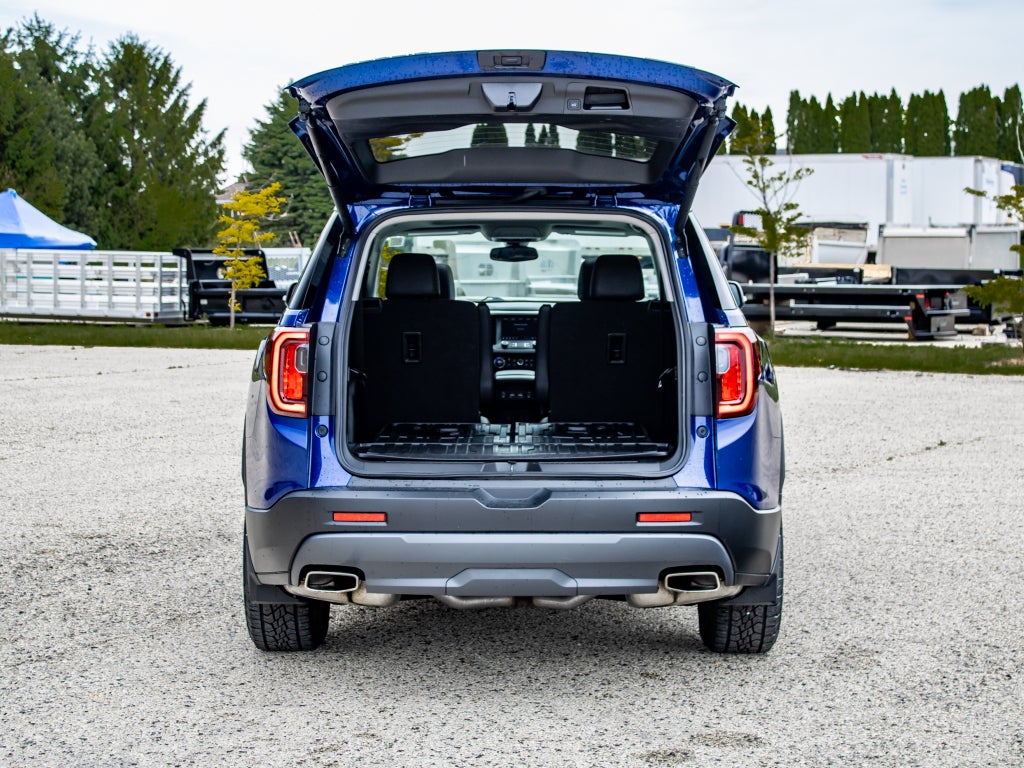2023 GMC Acadia AT4