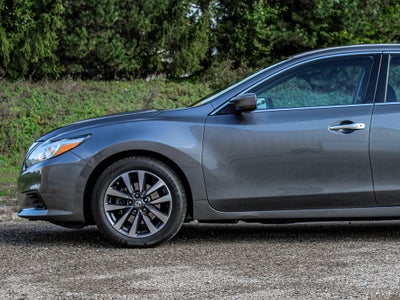 2017 Nissan Altima 2.5 SV