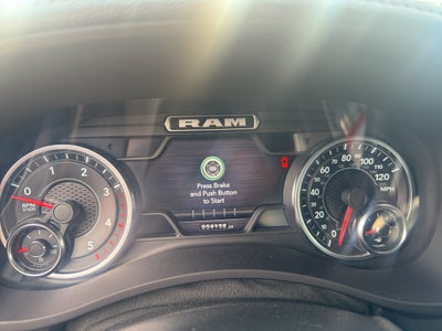 2022 RAM 3500 Laramie Crew Cab 4x4 8' Box