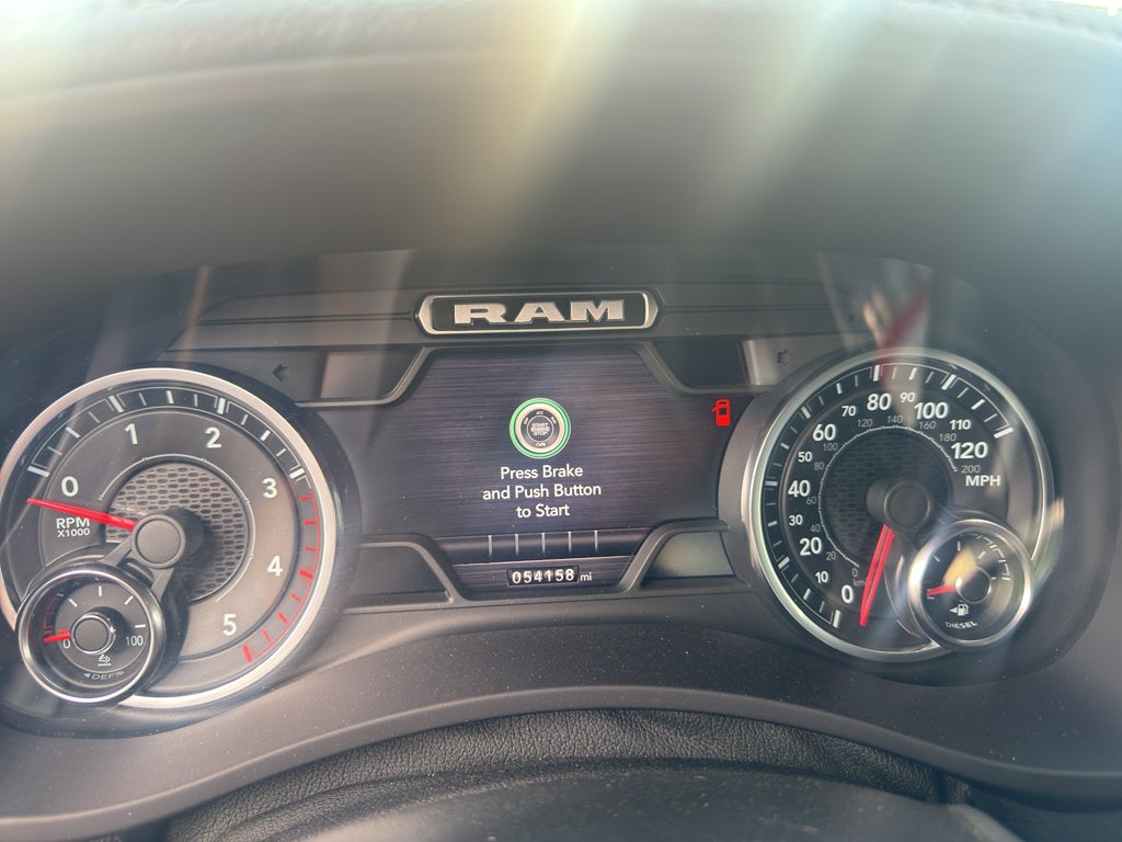 2022 RAM 3500 Laramie Crew Cab 4x4 8' Box
