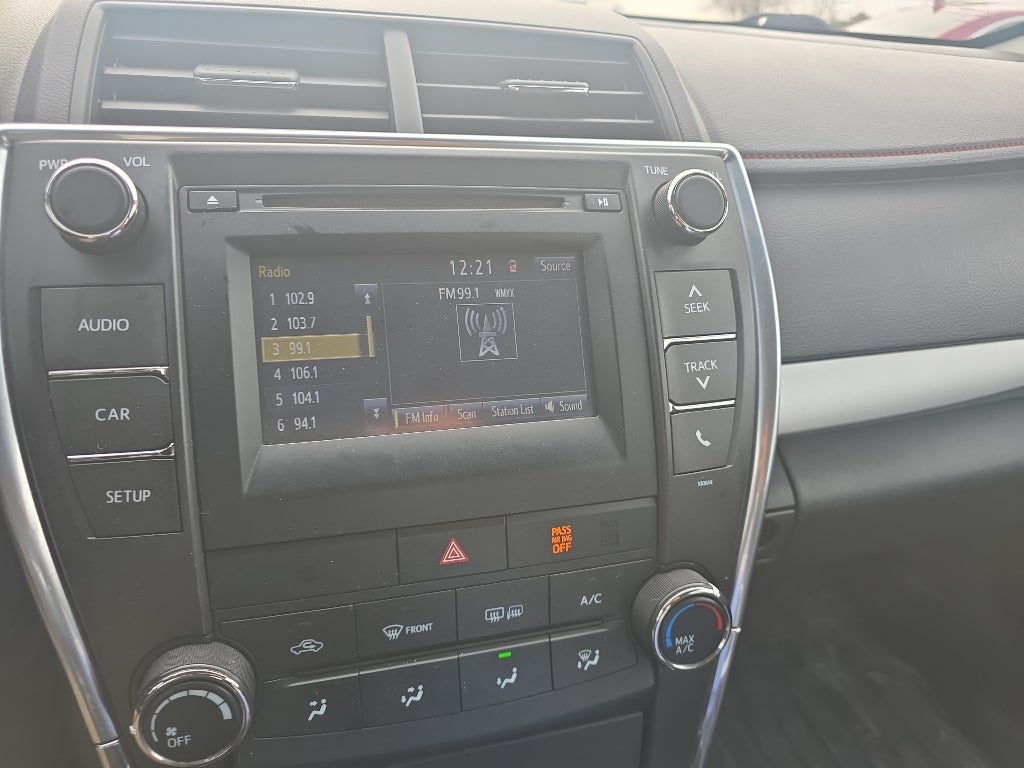 2016 Toyota Camry SE