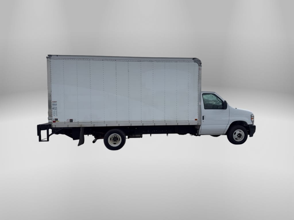 2024 Ford E-Series Cutaway BASE
