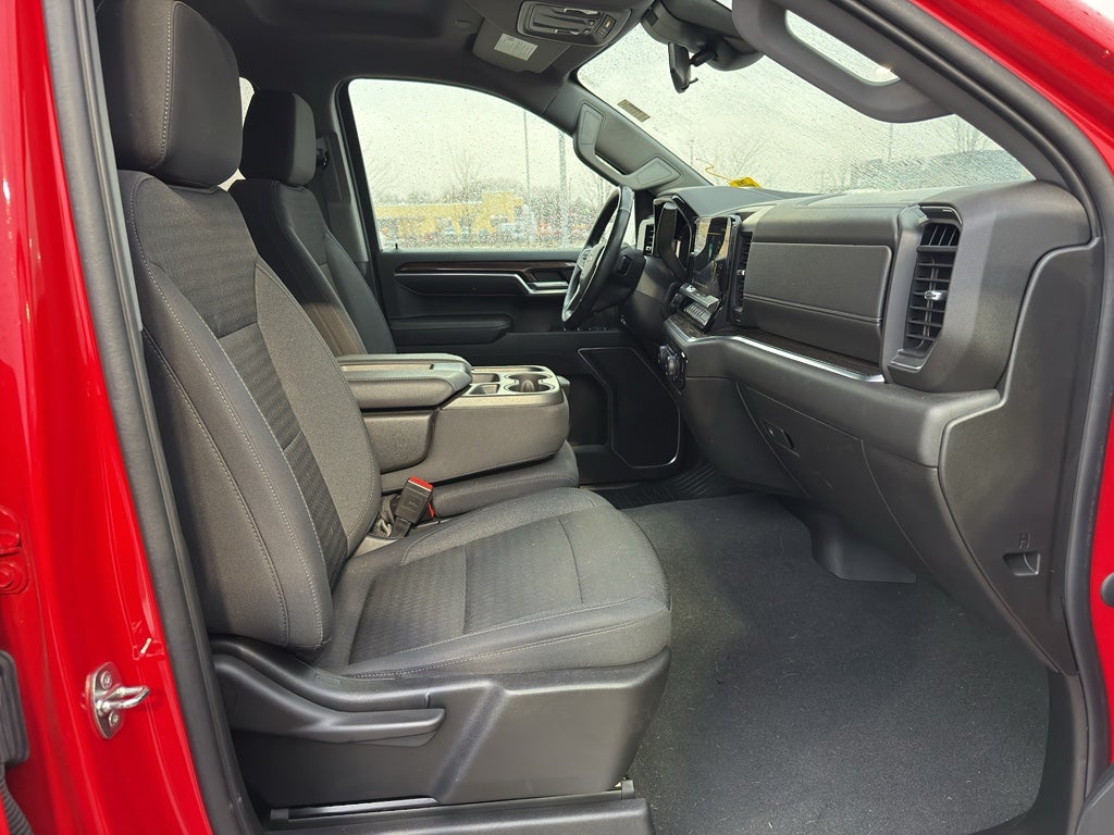 2022 Chevrolet Silverado 1500 LT (2FL)