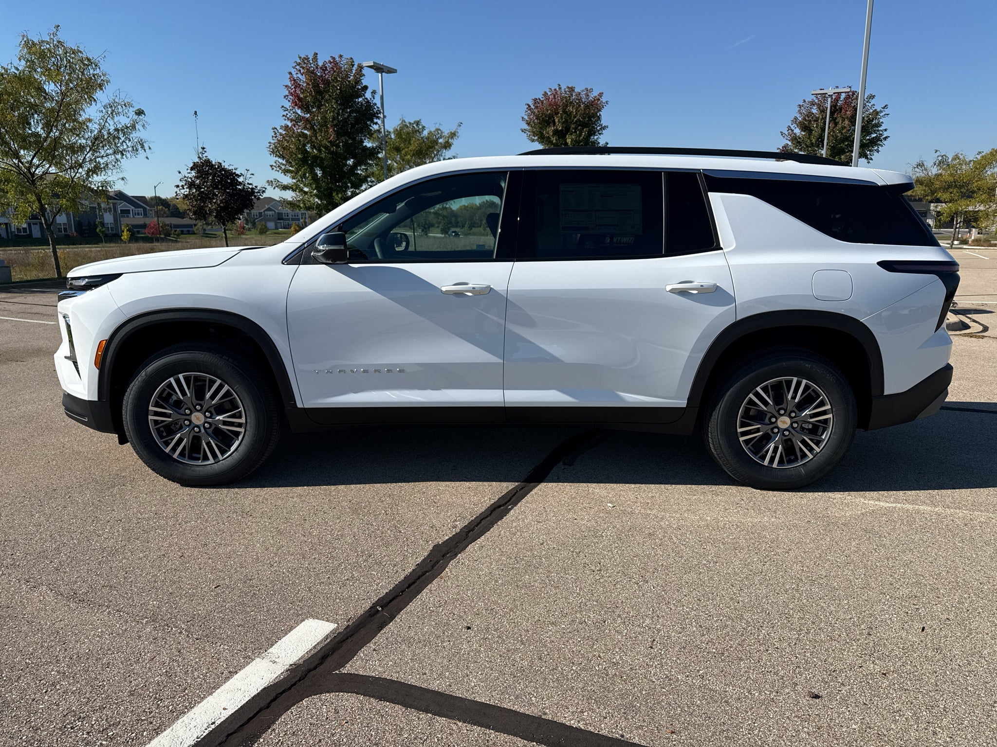 2027 Chevrolet Traverse LT
