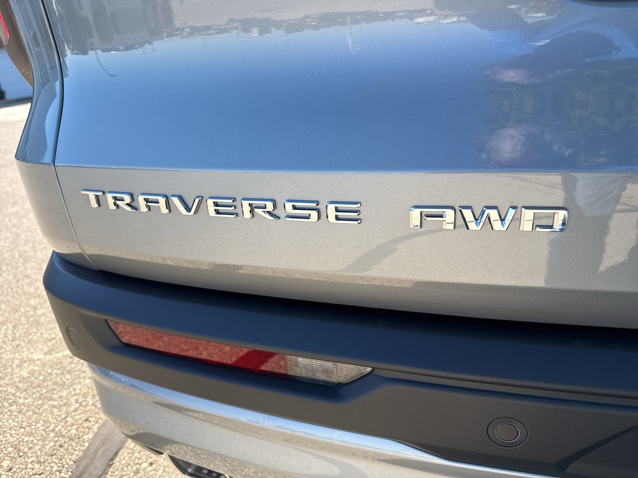 2027 Chevrolet Traverse LT
