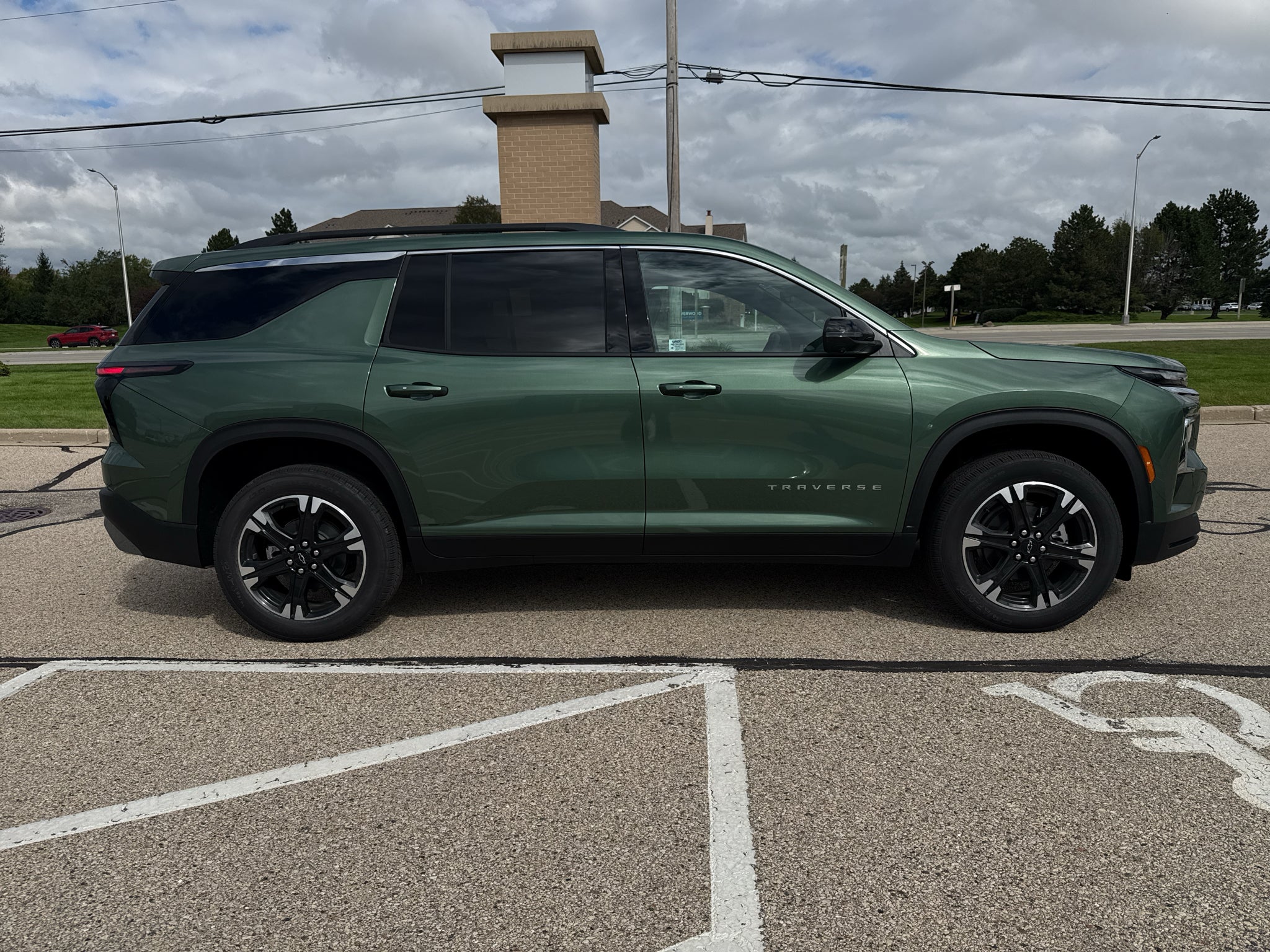 2027 Chevrolet Traverse LT