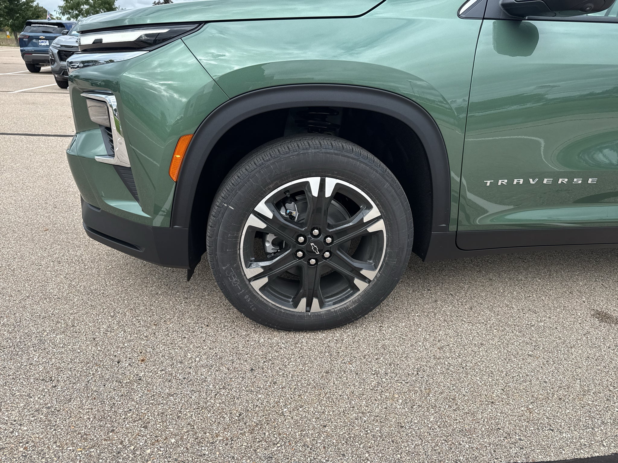 2027 Chevrolet Traverse LT