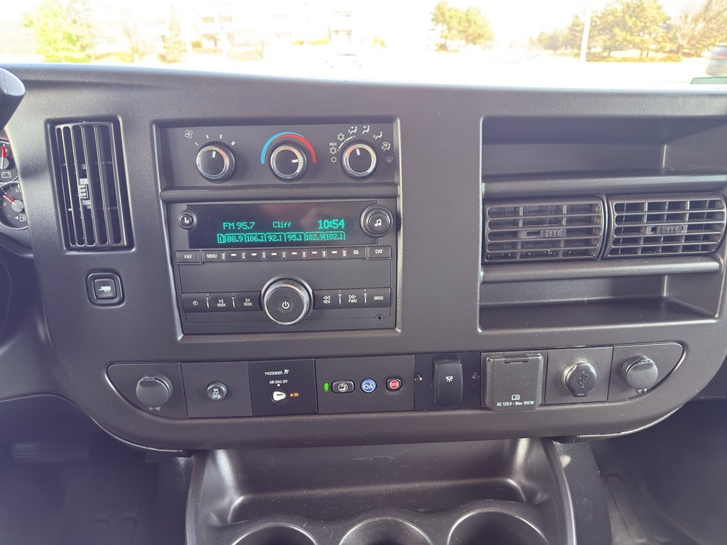 2021 Chevrolet Express Cutaway 3500 BASE