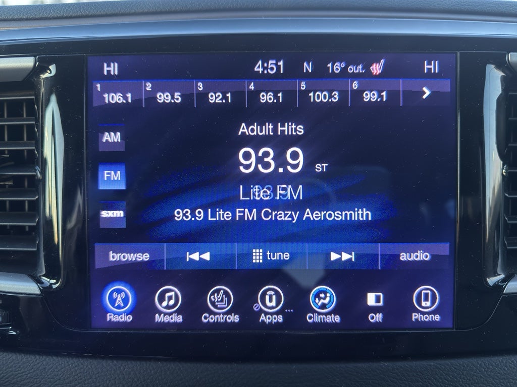 2017 Chrysler Pacifica Touring-L