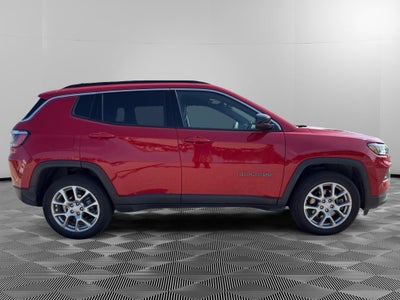 2023 Jeep Compass Latitude Lux