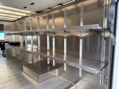 2022 Freightliner Y UNKNOWN