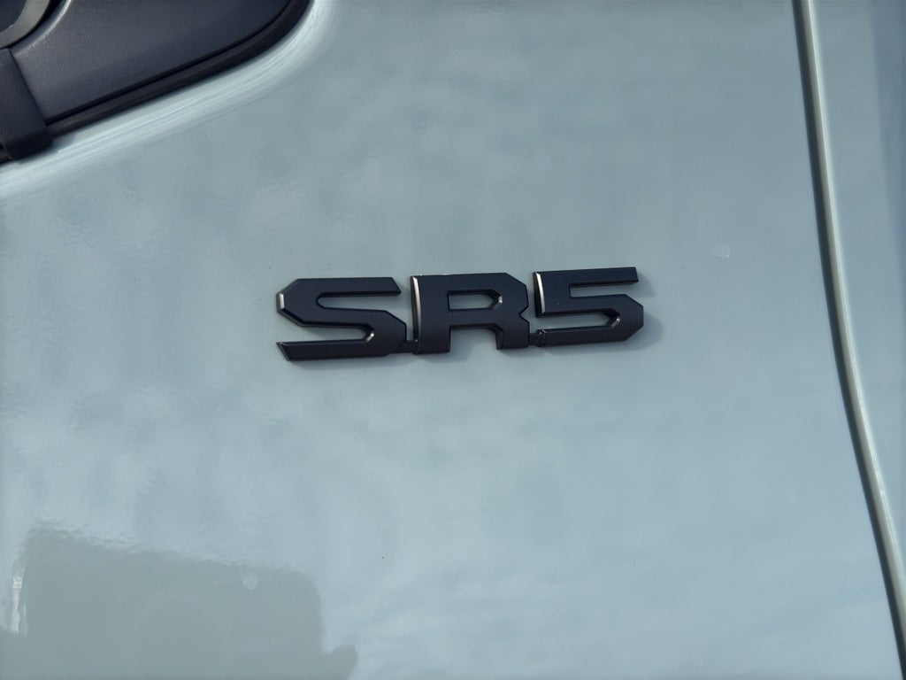 2023 Toyota Tundra 4WD SR5