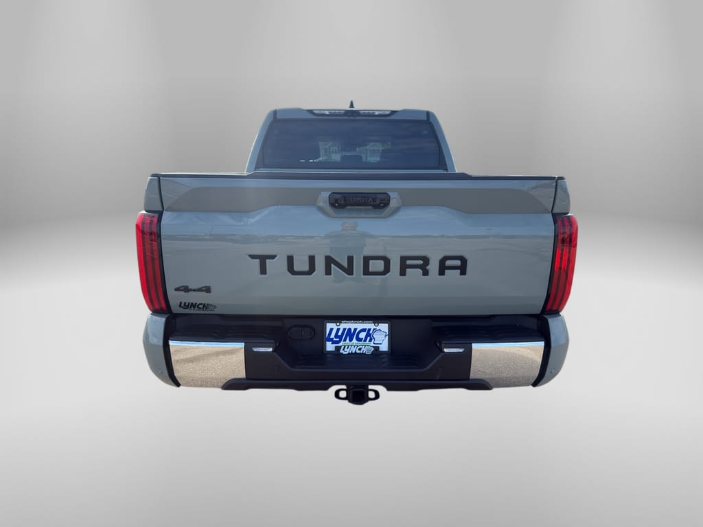 2023 Toyota Tundra 4WD SR5