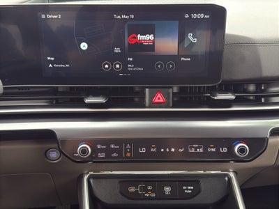 2025 Kia Carnival LXS
