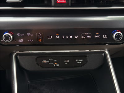 2025 Kia Carnival LXS