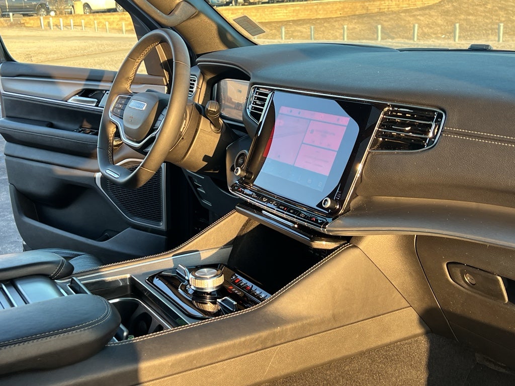 2023 Jeep Wagoneer Series II Carbide