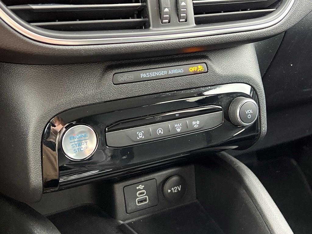 2025 Ford Escape Platinum