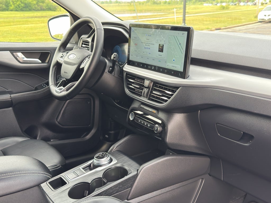 2025 Ford Escape Platinum