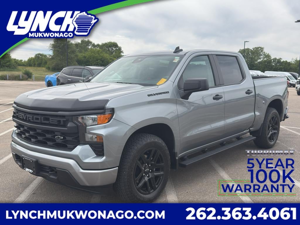 2023 Chevrolet Silverado 1500 Custom 4X4 Crew Cab Short Box's photo