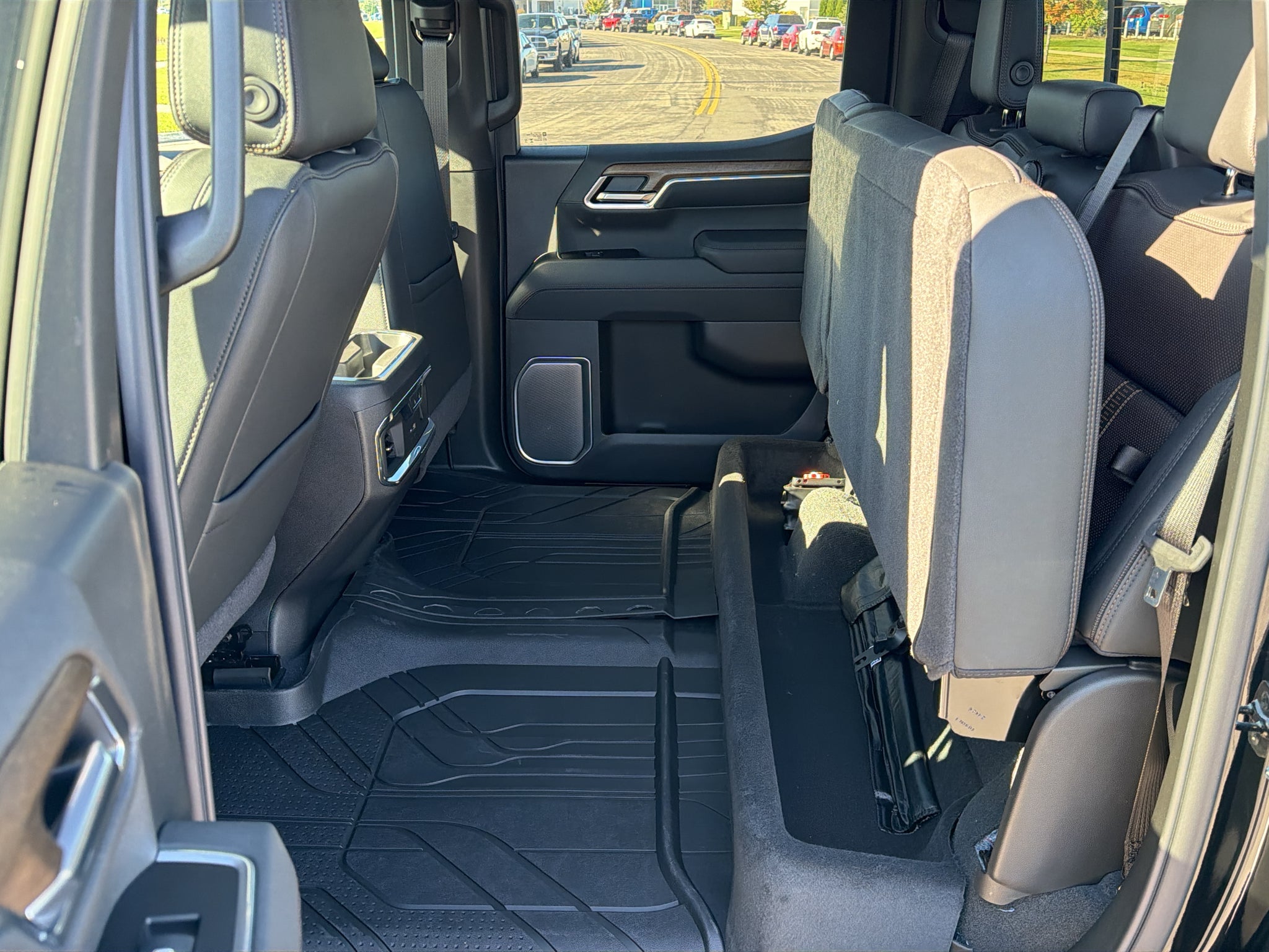 2026 Chevrolet Silverado 1500 High Country - Photo 39