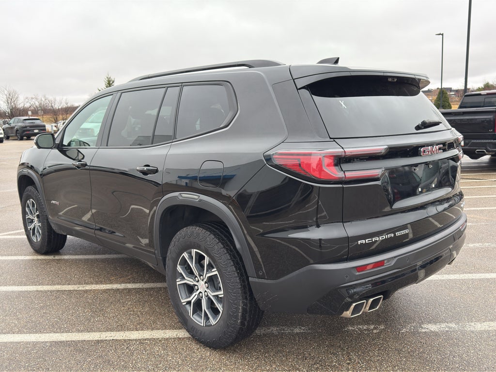 2024 GMC Acadia AT4
