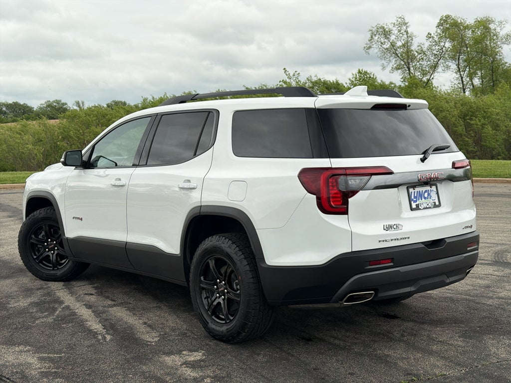 2023 GMC Acadia AT4