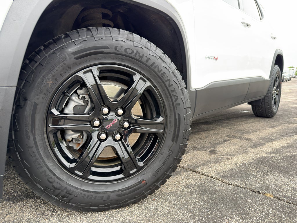 2023 GMC Acadia AT4