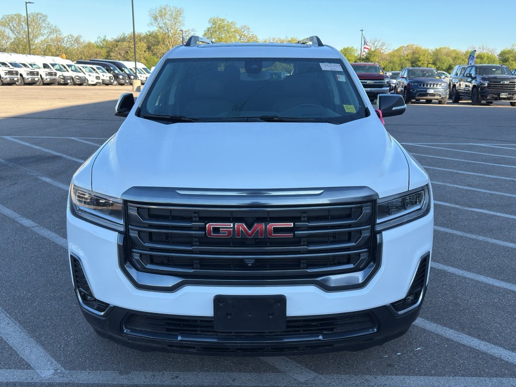 2023 GMC Acadia AT4