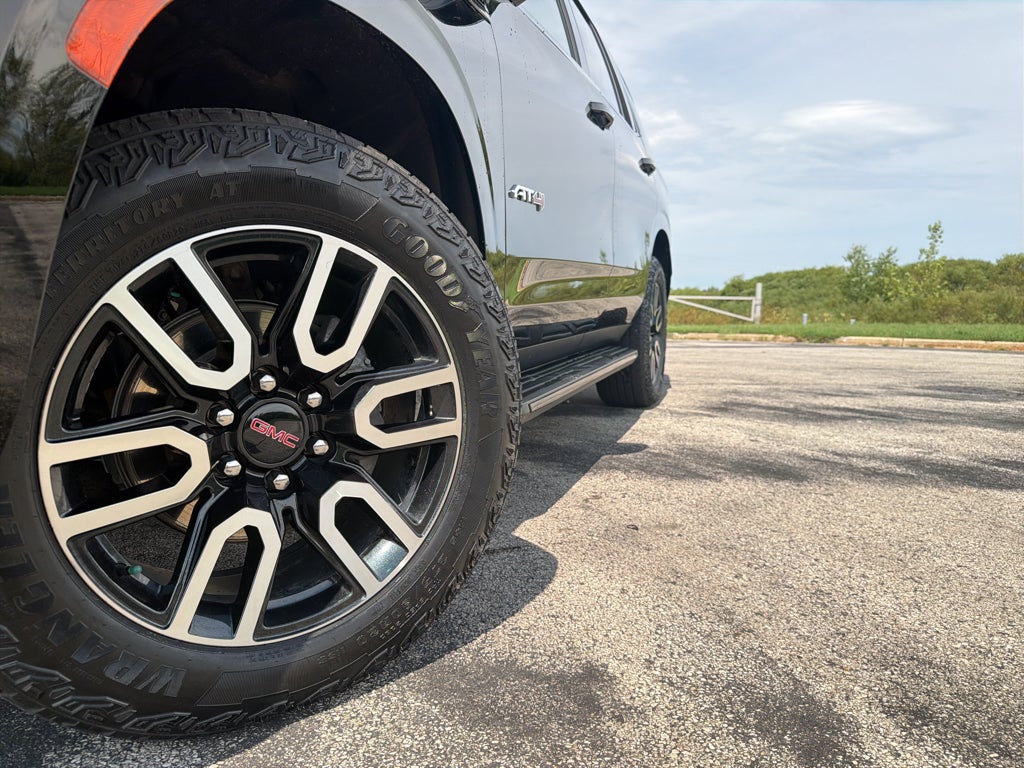 2023 GMC Yukon AT4
