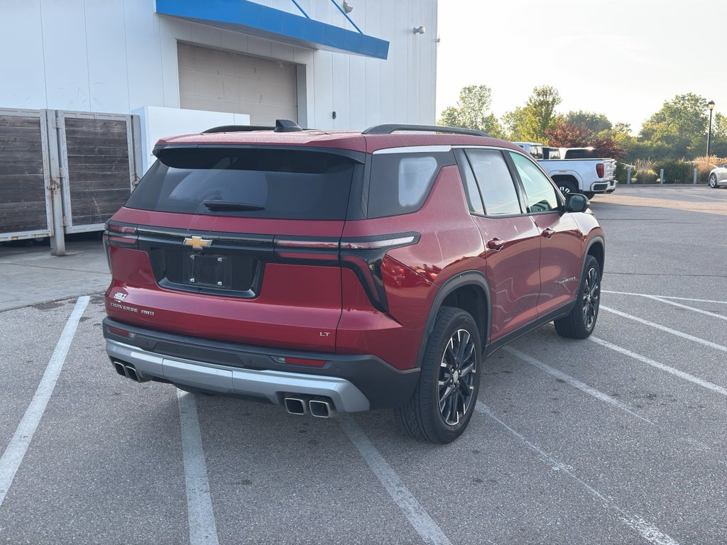 2024 Chevrolet Traverse LT